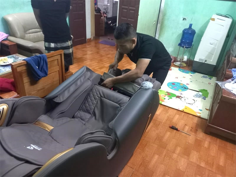 Dịch vụ sửa chữa m&aacute;y ghế massage tại nh&agrave; Vinh Nghệ An
