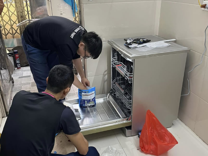 Sửa chữa m&aacute;y rửa b&aacute;t Vinh Nghệ An